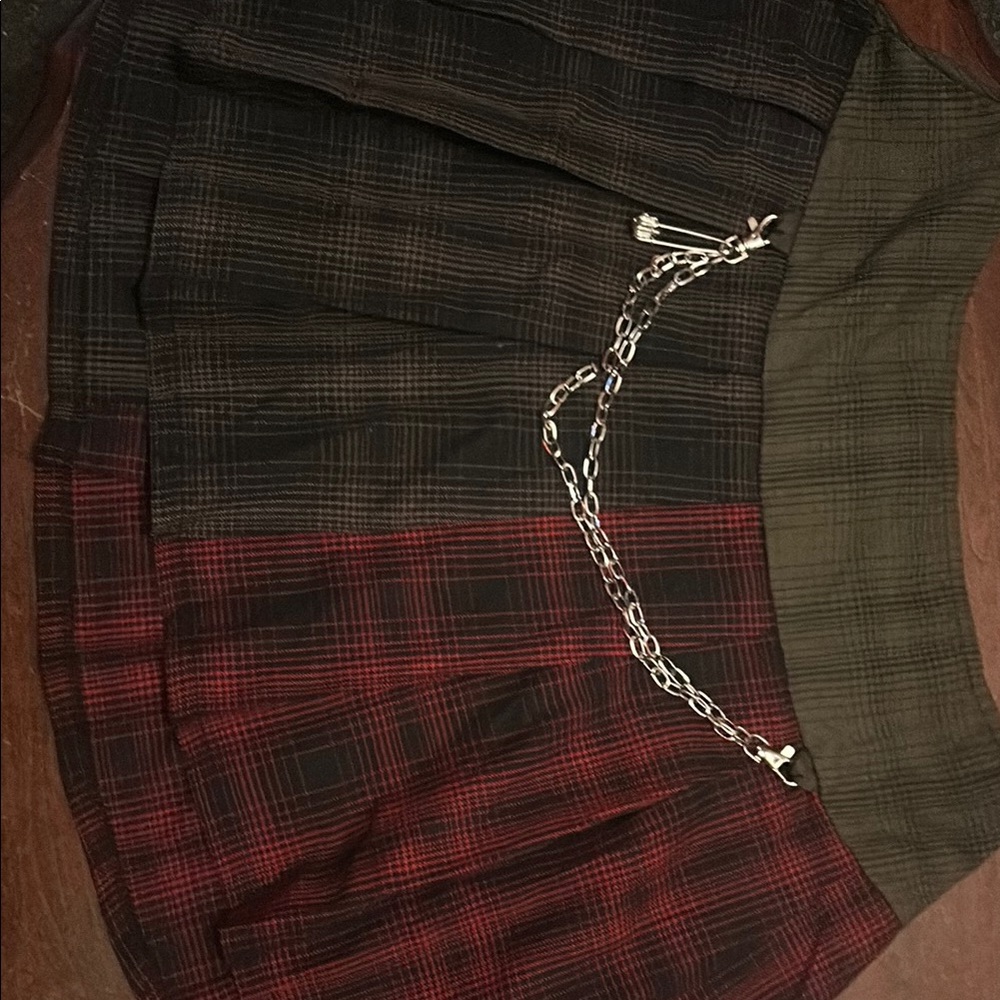 Red and Green Pleated Mini Skater Skirt for Work